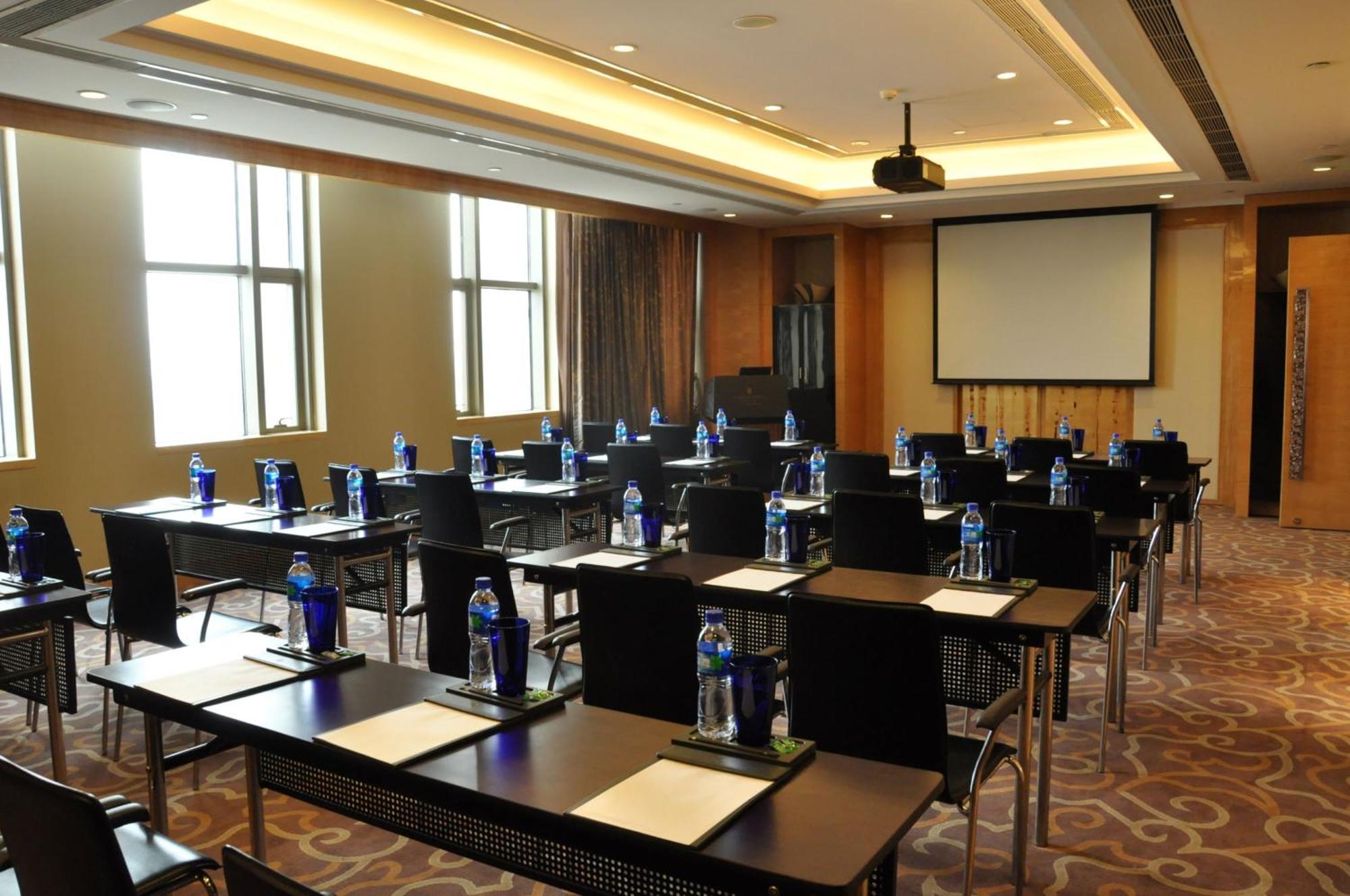 Intercontinental Shijiazhuang By Ihg Hotel Exterior foto
